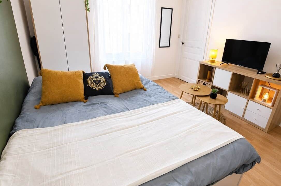 Photo of Bedroom in Reims