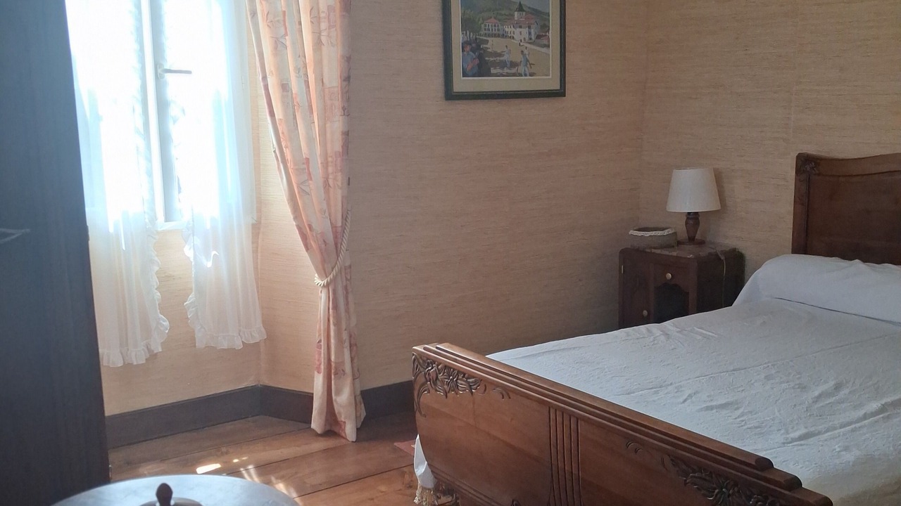 Photo of Bedroom in Eysus