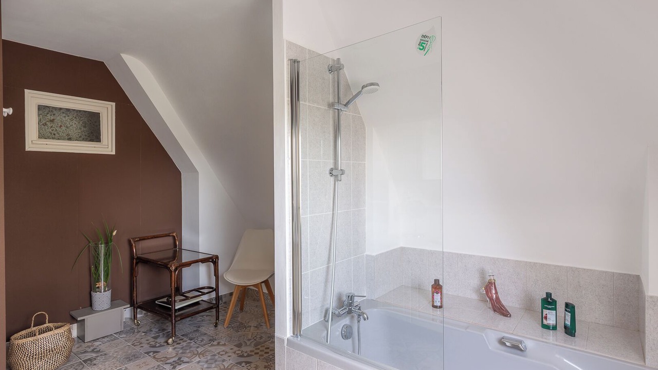 Photo of Bathroom in Quessoy