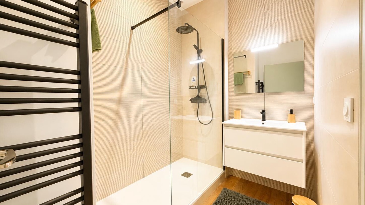 Photo of Bathroom in Meillon