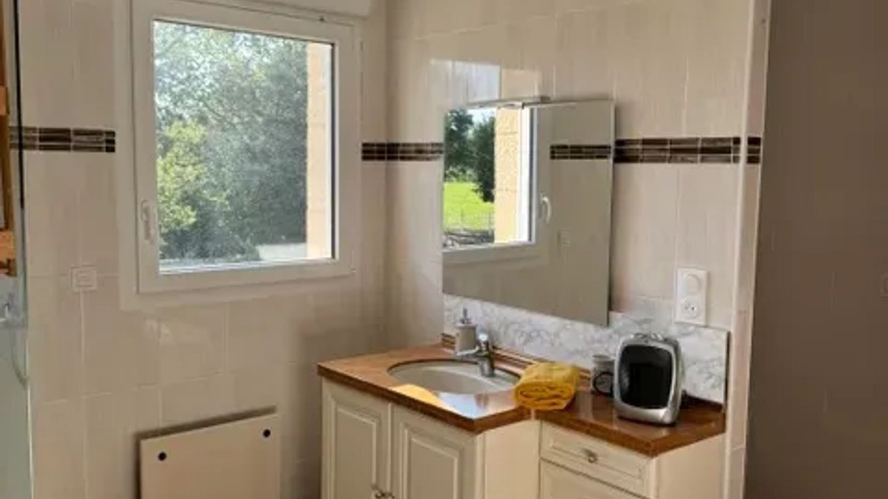 Photo of Bathroom in Sainte-Menehould