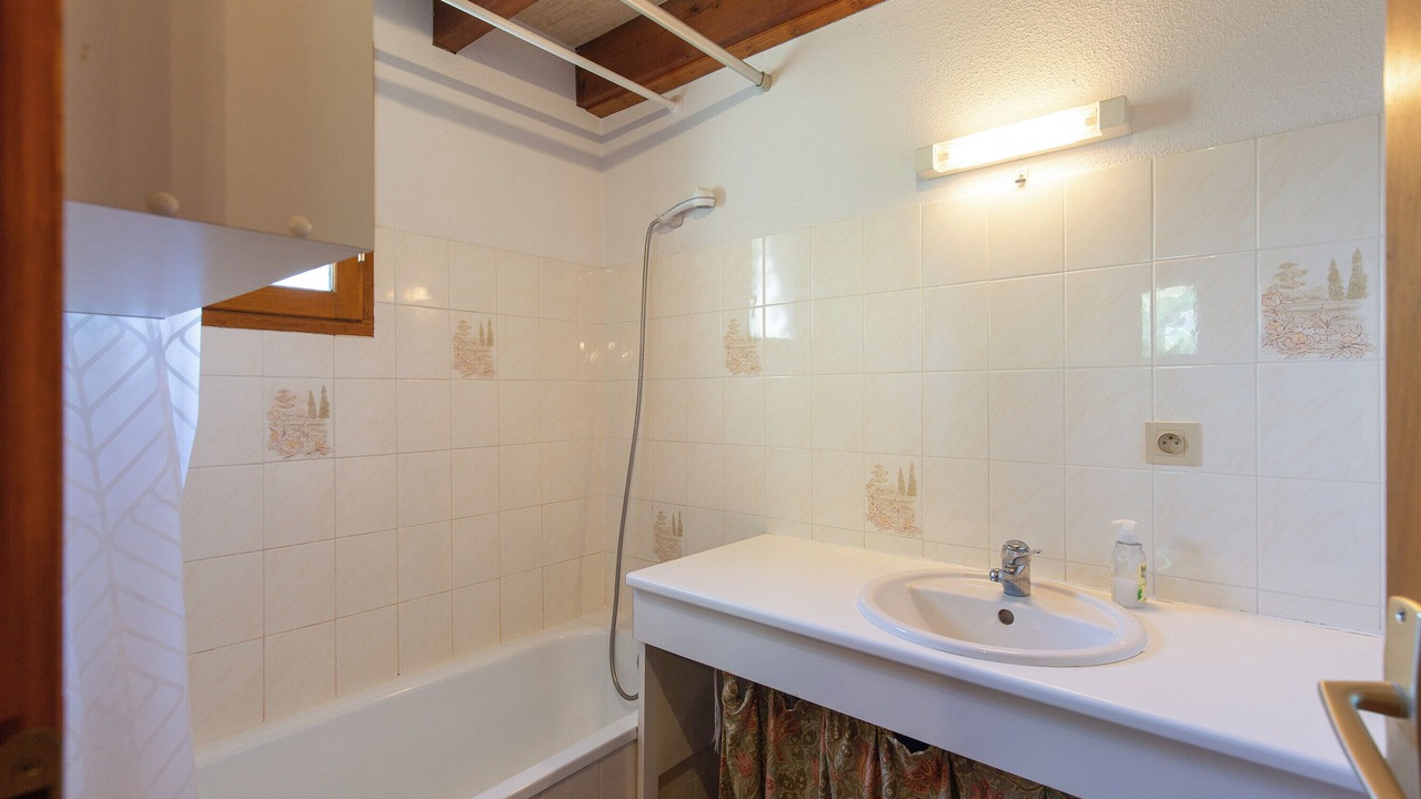 Photo of Bathroom in Cauterets