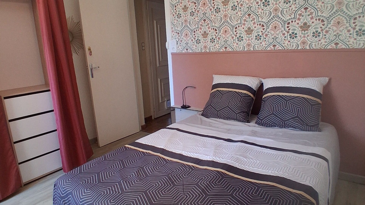 Photo of Bedroom in Tarbes