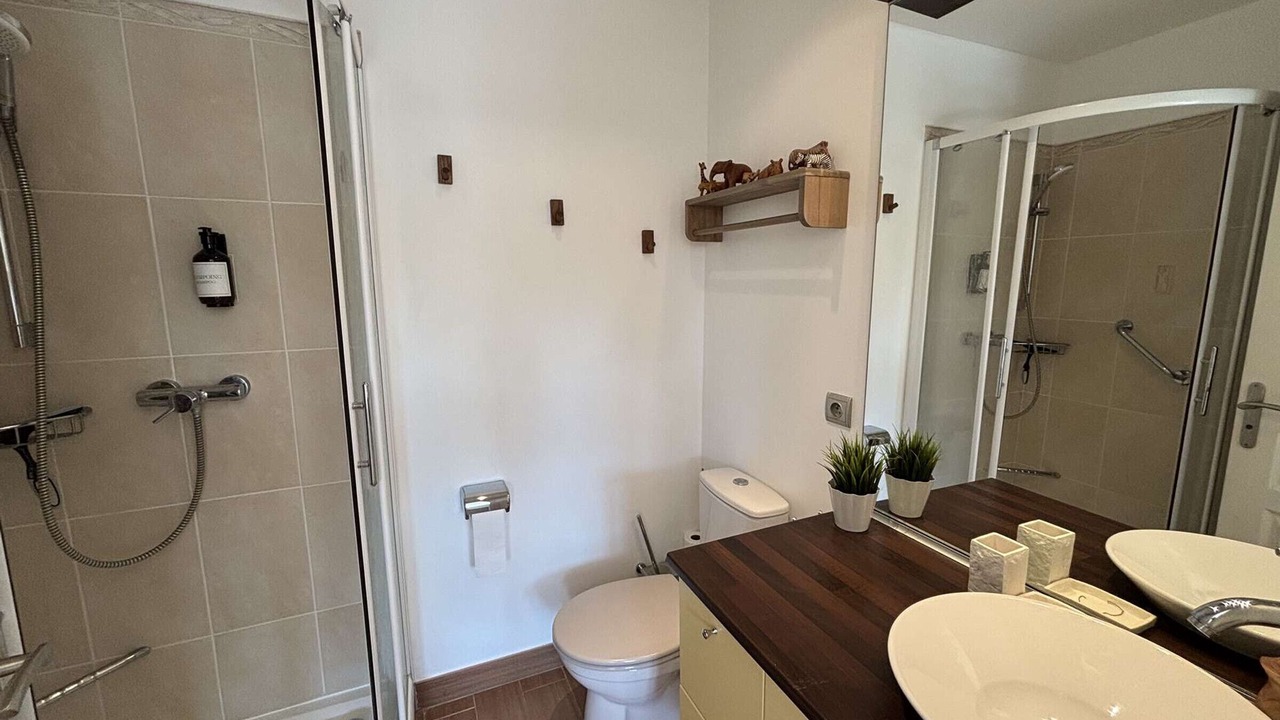 Photo of Bathroom in Bandol