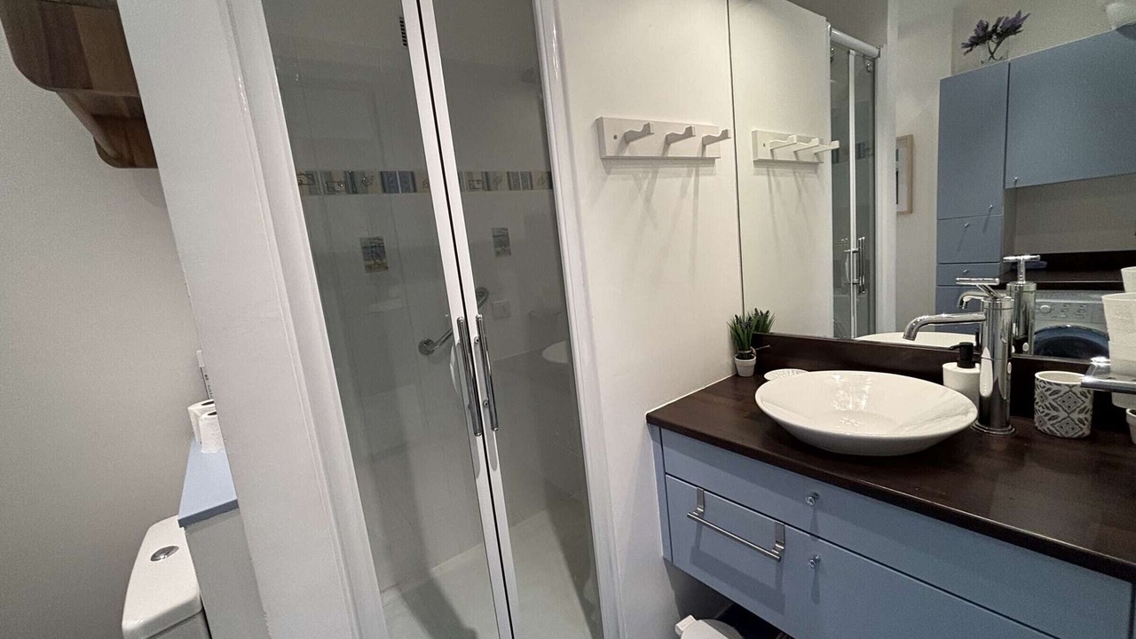 Photo of Bathroom in Bandol