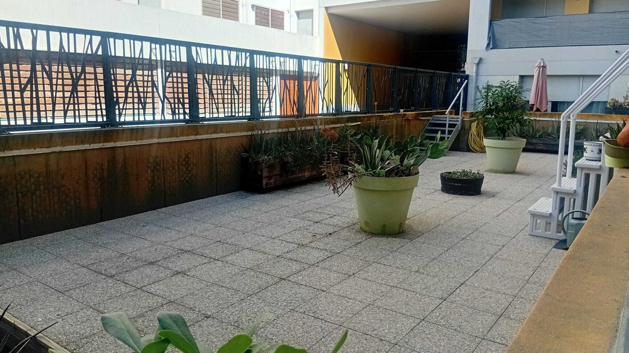 Photo of Patio Balcony in 1st Arrondissement