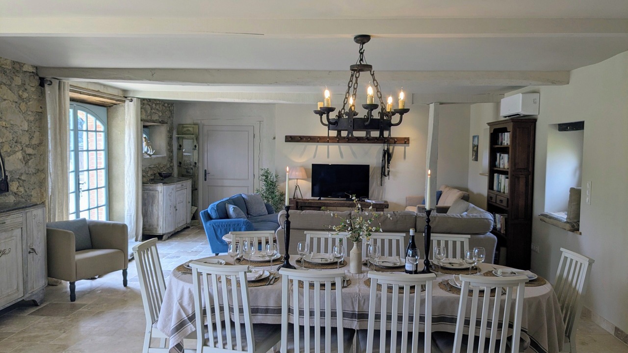 Photo of Livingroom in Castelnau-Riviere-Basse