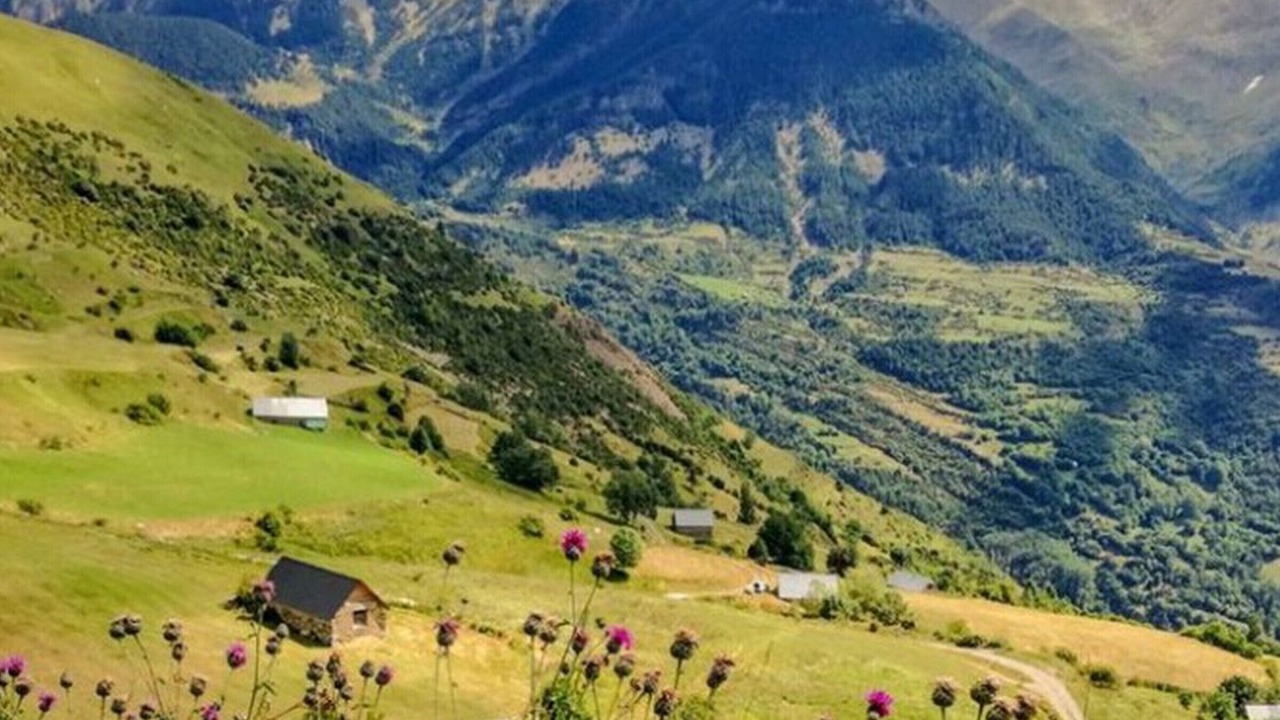 Photo of Others in Estaing