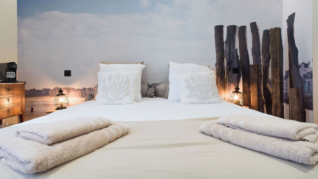 Photo of Bedroom in Saint-Jacut-de-la-Mer
