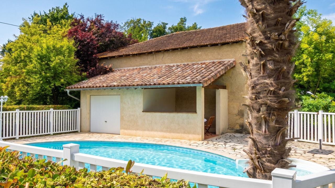 Photo of Outdoor in Ornezan