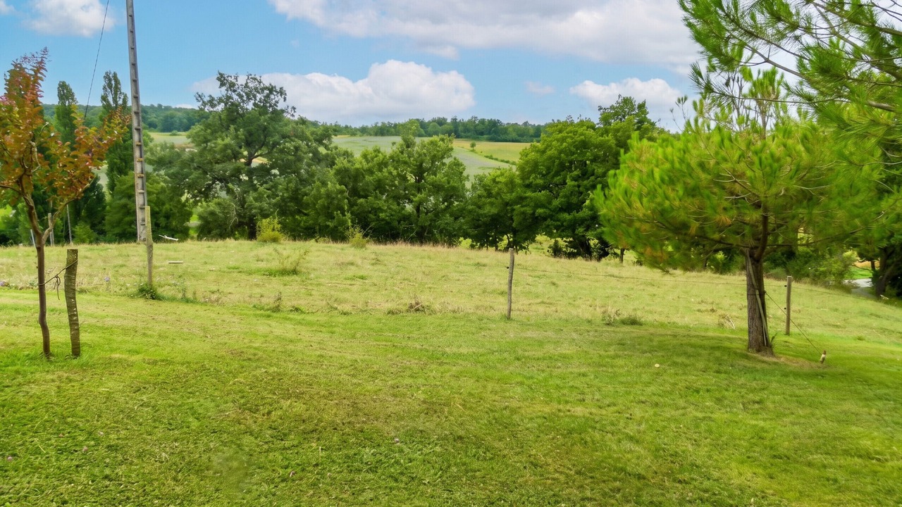 Photo of Outdoor in Ornezan