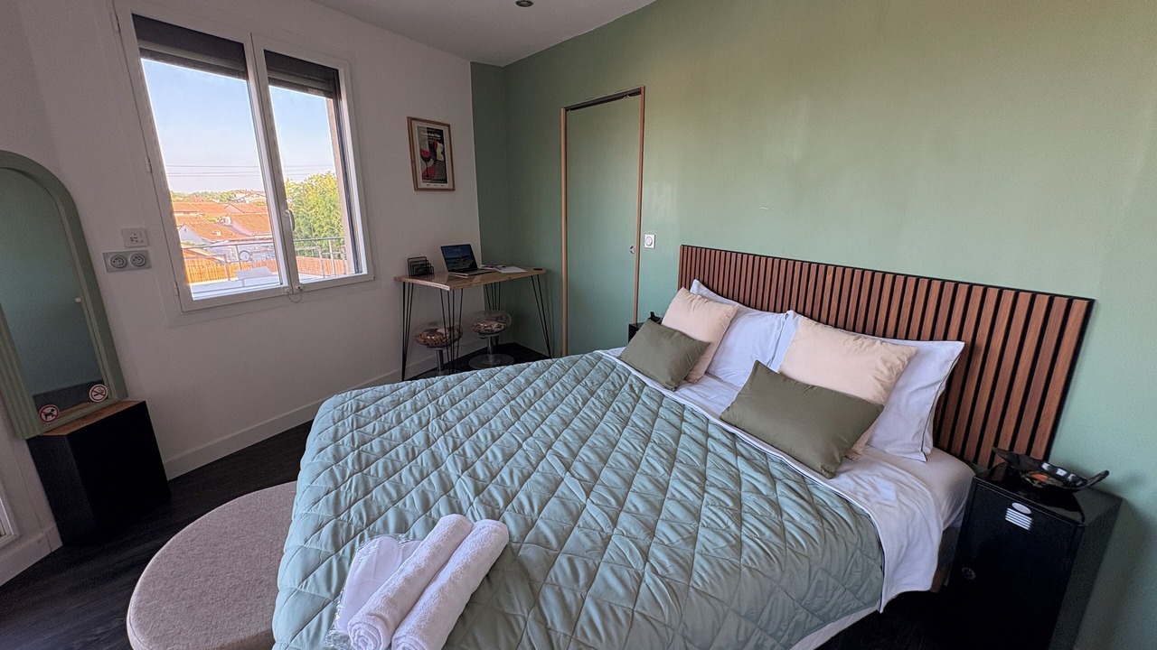 Photo of Bedroom in Ambares-et-Lagrave