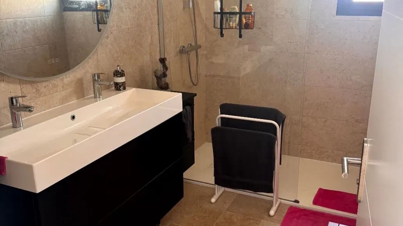 Photo of Bathroom in Aressy