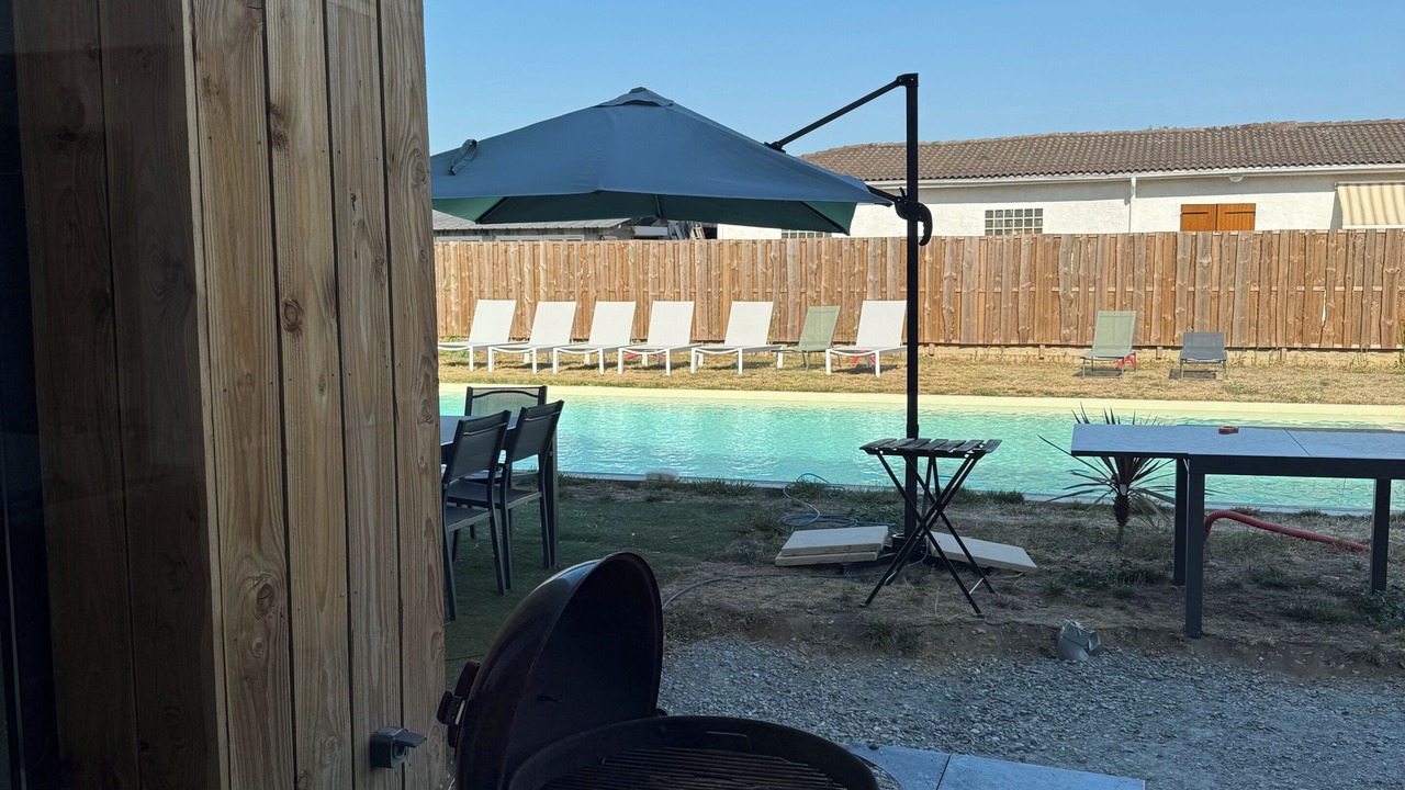 Photo of Patio Balcony in Ambares-et-Lagrave