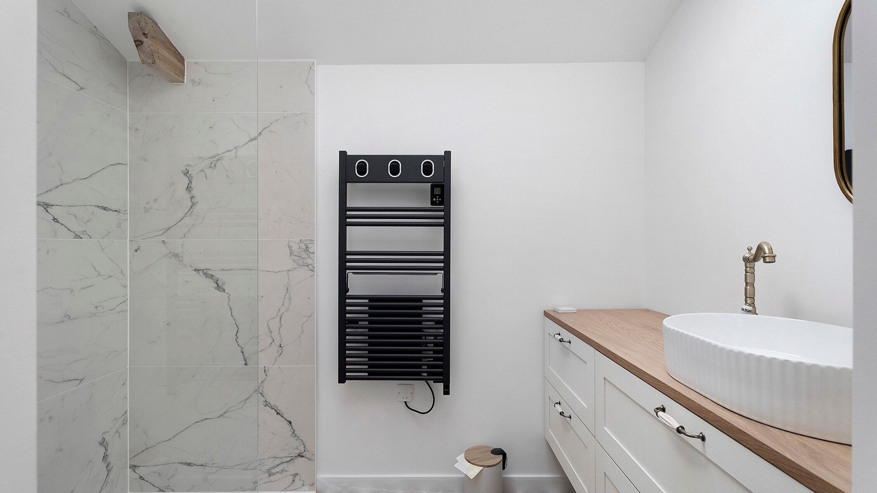 Photo of Bathroom in Plevenon