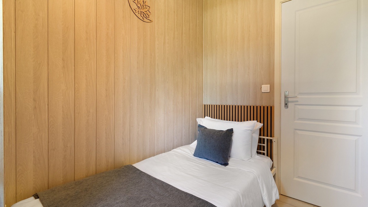 Photo of Bedroom in Thenon