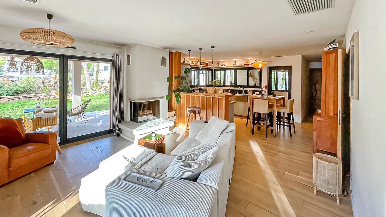 Photo of Bedroom in Plan-d'Aups-Sainte-Baume