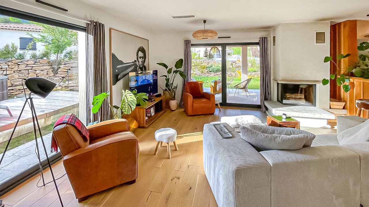 Photo of Bedroom in Plan-d'Aups-Sainte-Baume