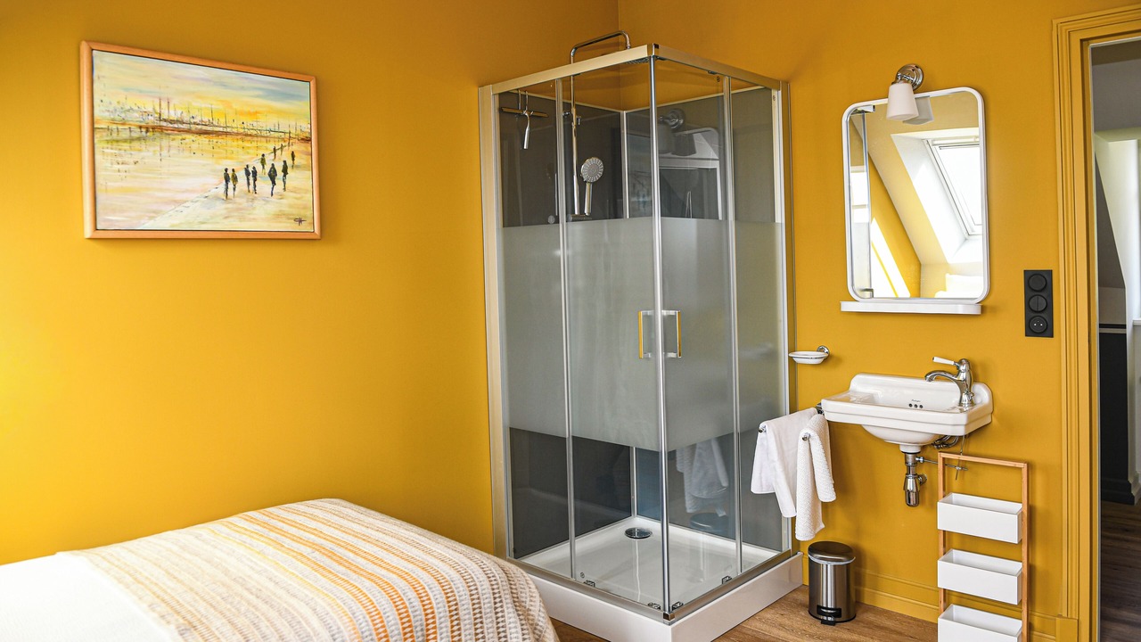 Photo of Bedroom in Lezardrieux