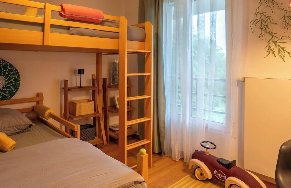 Photo of Bedroom in Saint-Julien-en-Genevois