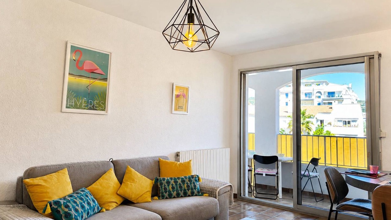 Photo of Livingroom in Hyeres City Centre