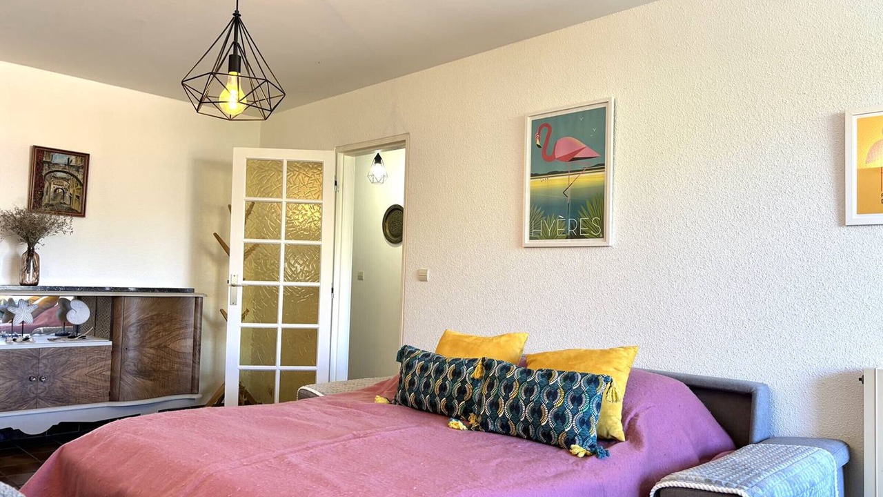 Photo of Bedroom in Hyeres City Centre
