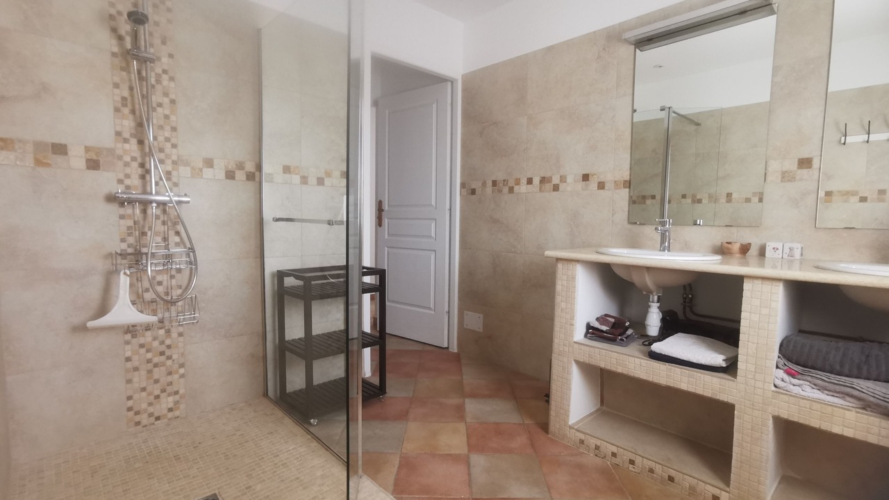 Photo of Bathroom in Sainte-Croix-du-Verdon