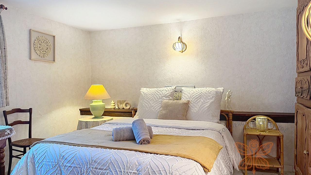 Photo of Bedroom in Caumont