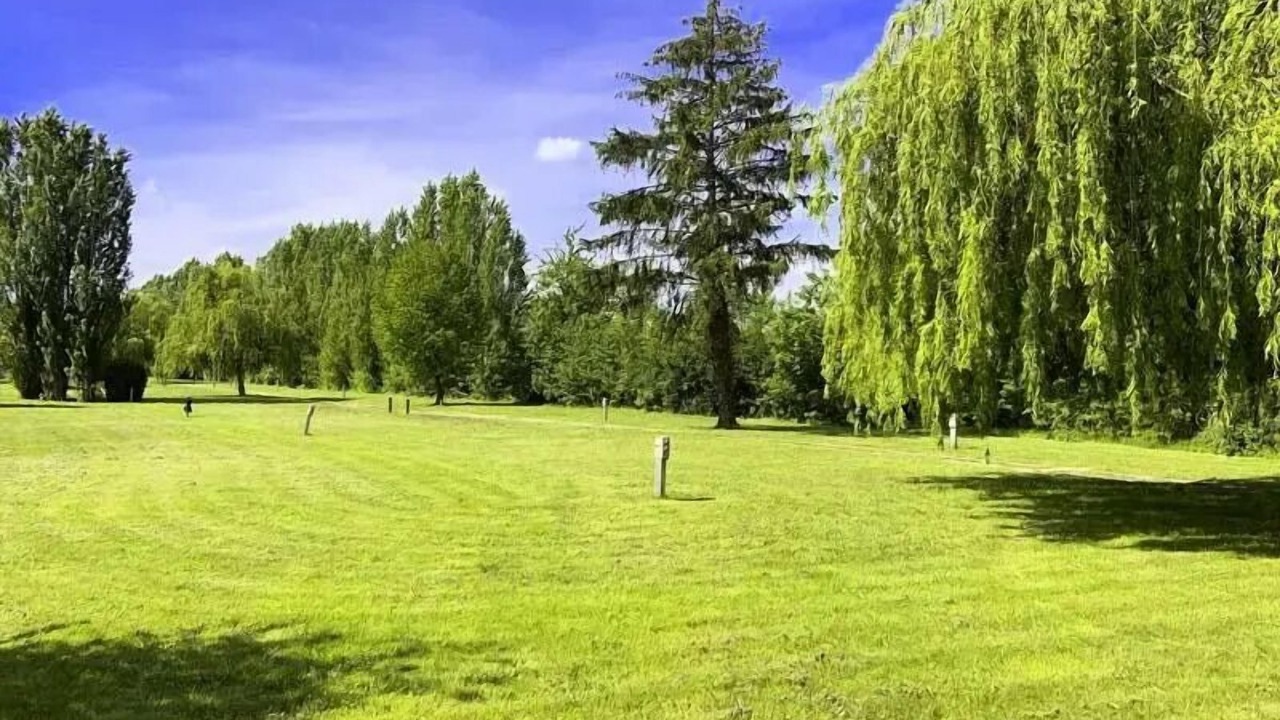 Photo of Others in Pont-sur-Yonne