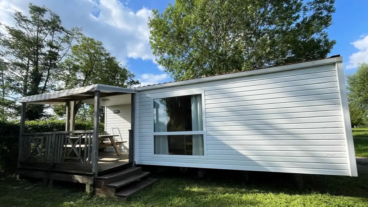 Photo of Outdoor in Pont-sur-Yonne