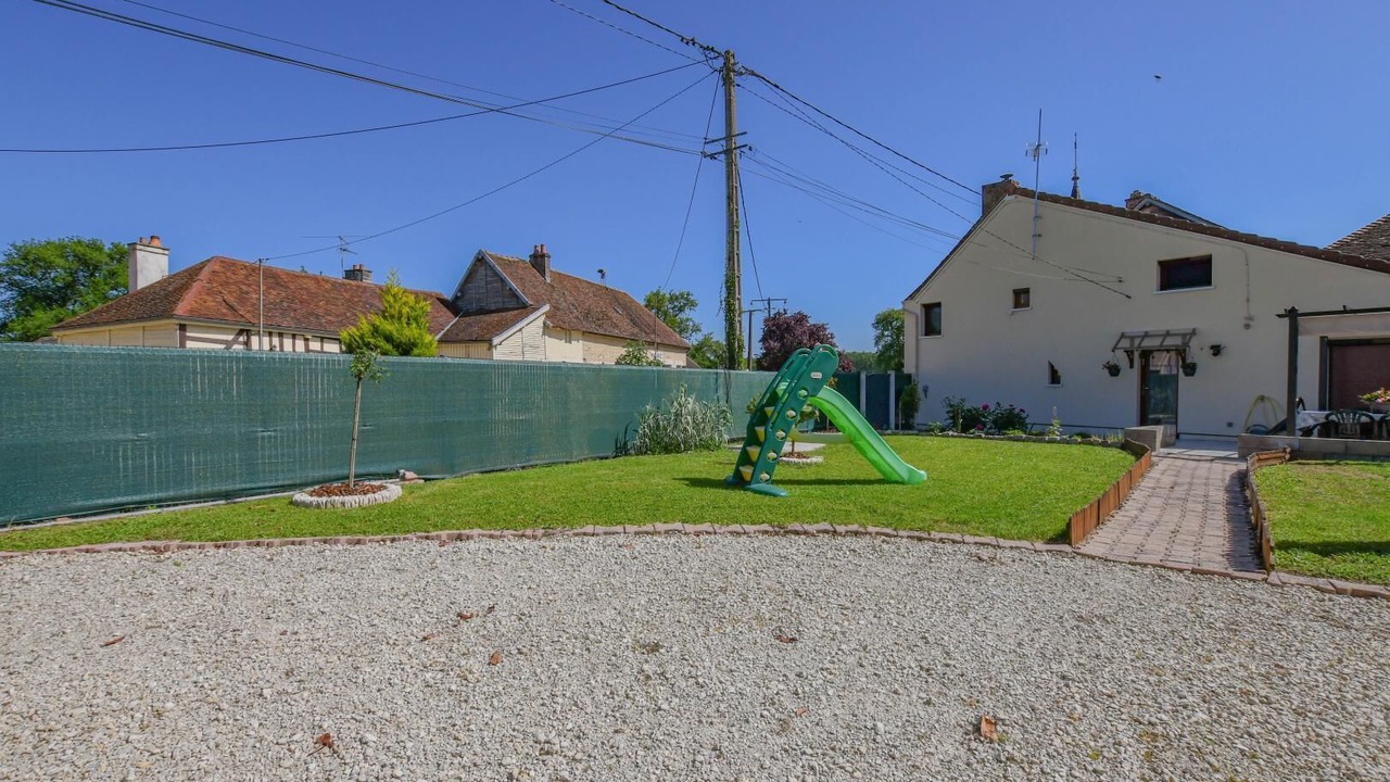 Photo of Others in La Loge-aux-Chevres