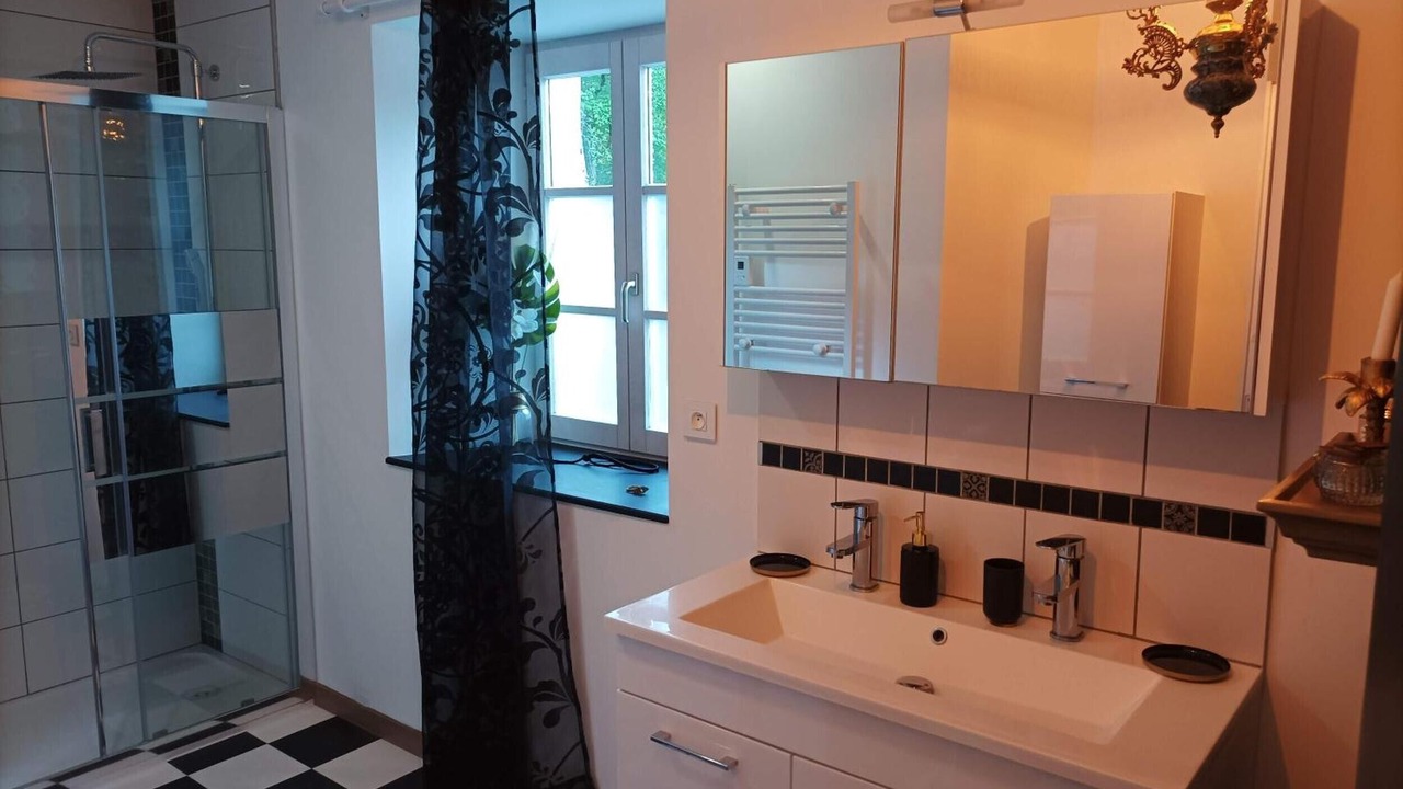 Photo of Bathroom in Autigny-la-Tour