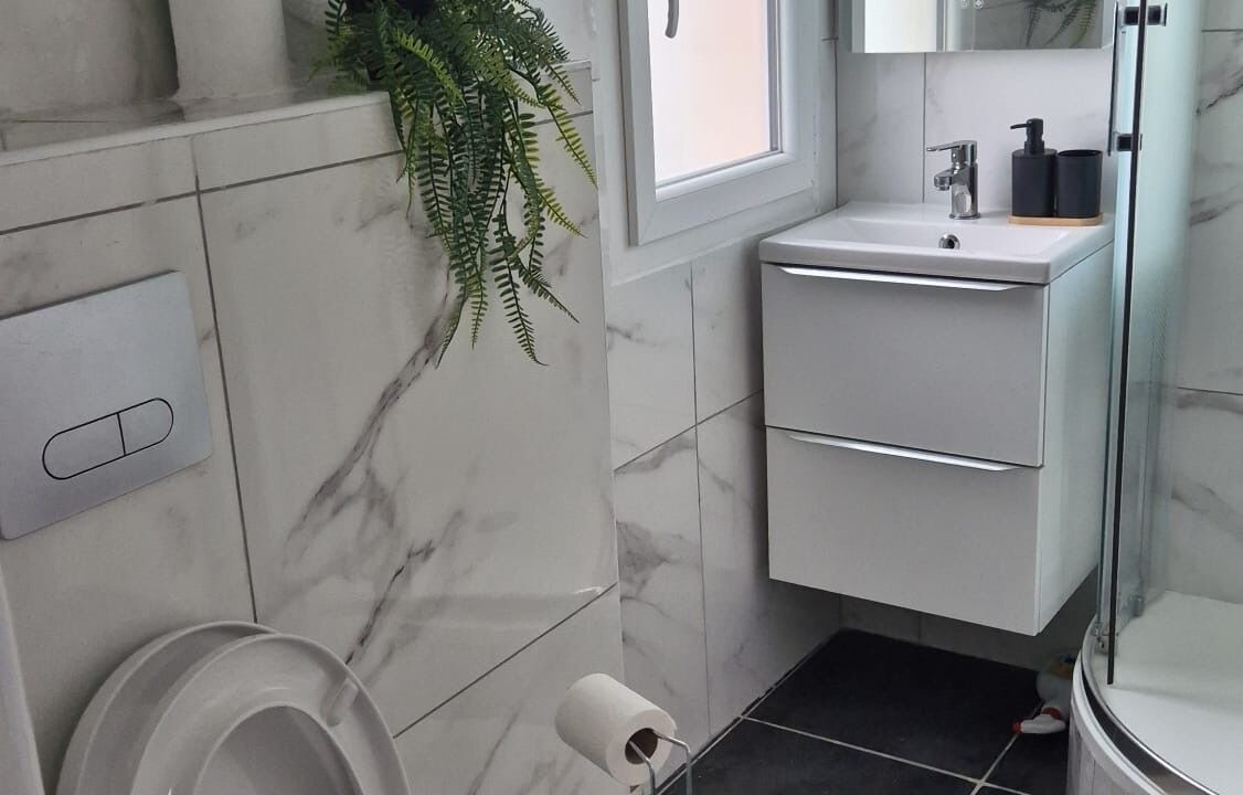 Photo of Bathroom in Troyes