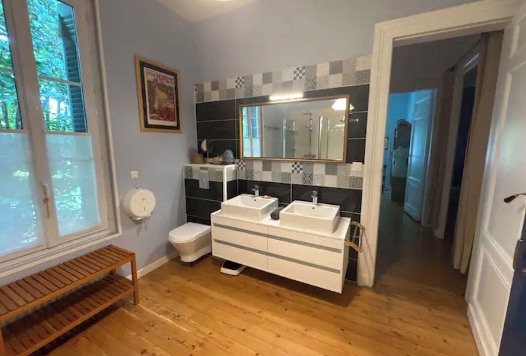 Photo of Bathroom in Lormont