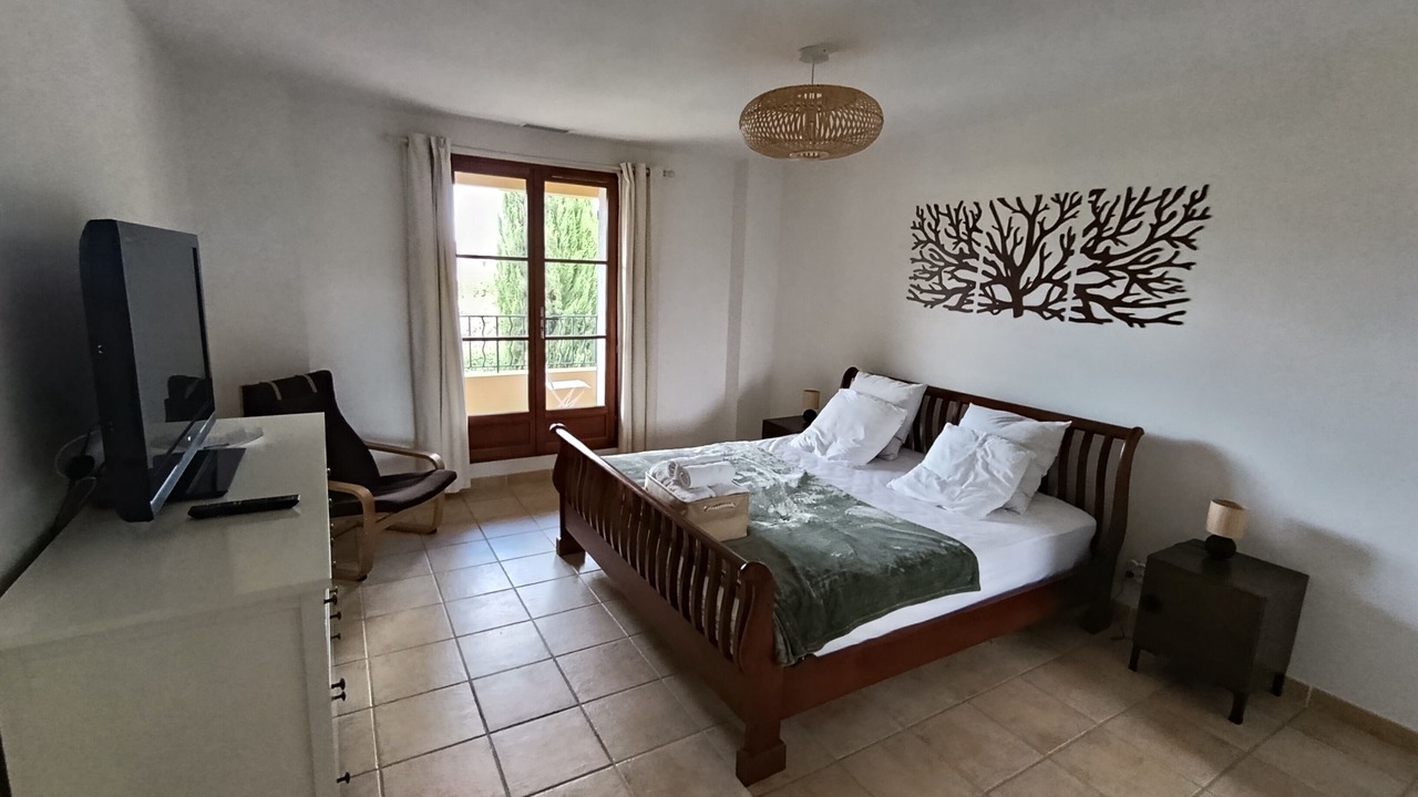 Photo of Bedroom in Sernhac