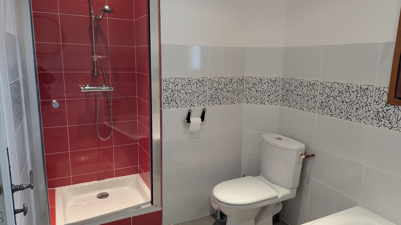 Photo of Bathroom in Sernhac
