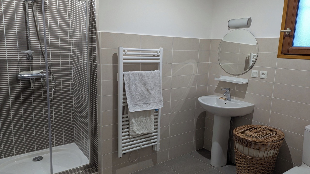 Photo of Bathroom in Sernhac