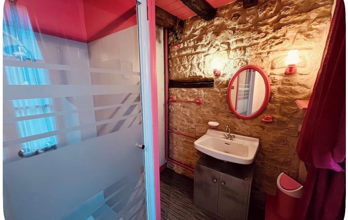 Photo of Bathroom in Collan
