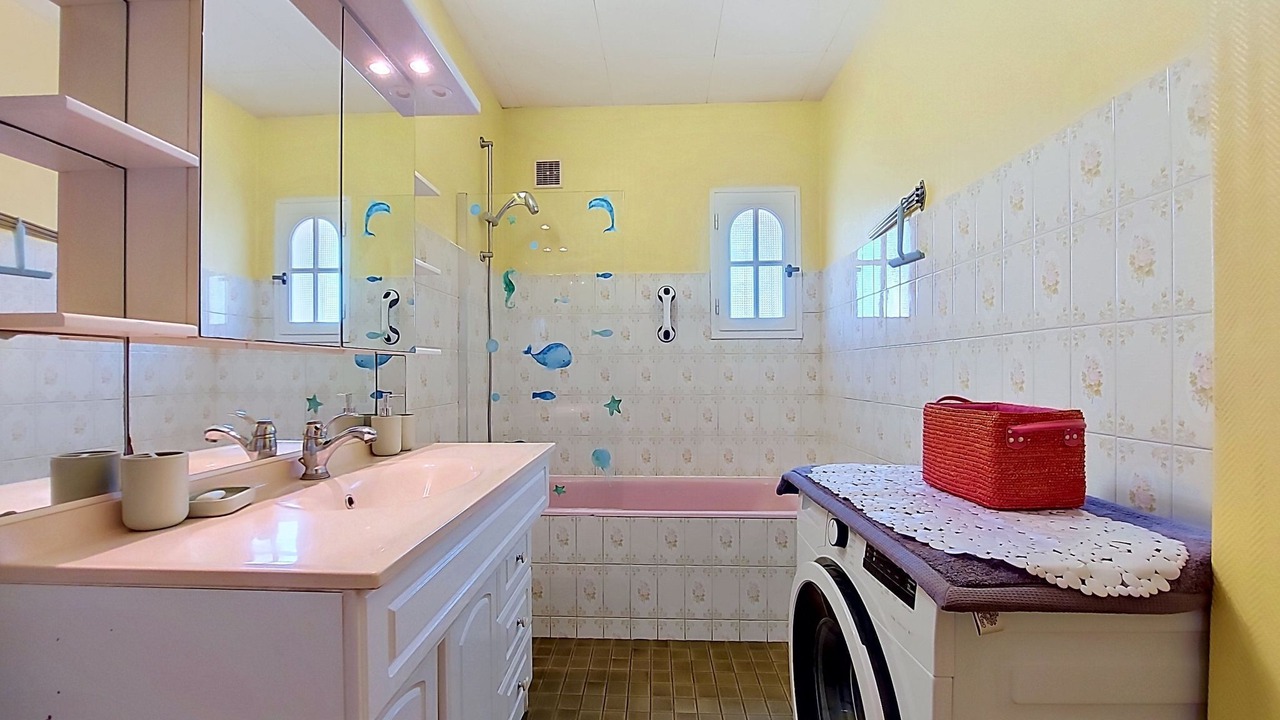 Photo of Bathroom in Planguenoual