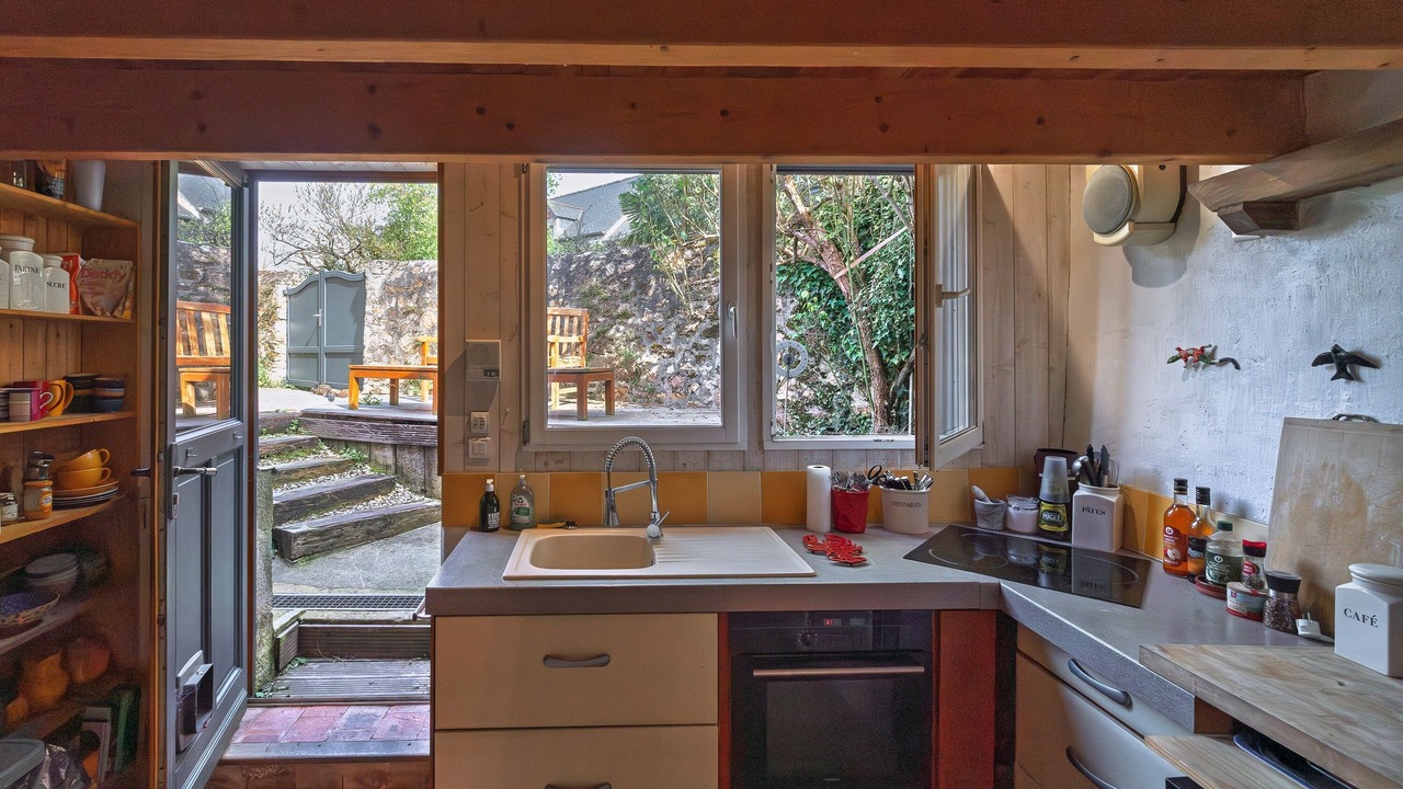 Photo of Kitchen in Plouer-sur-Rance