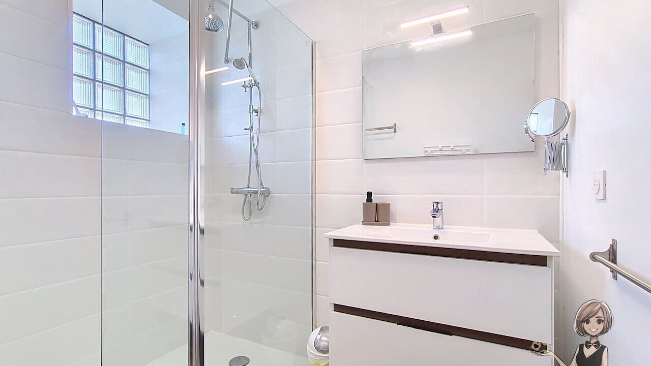 Photo of Bathroom in Igon