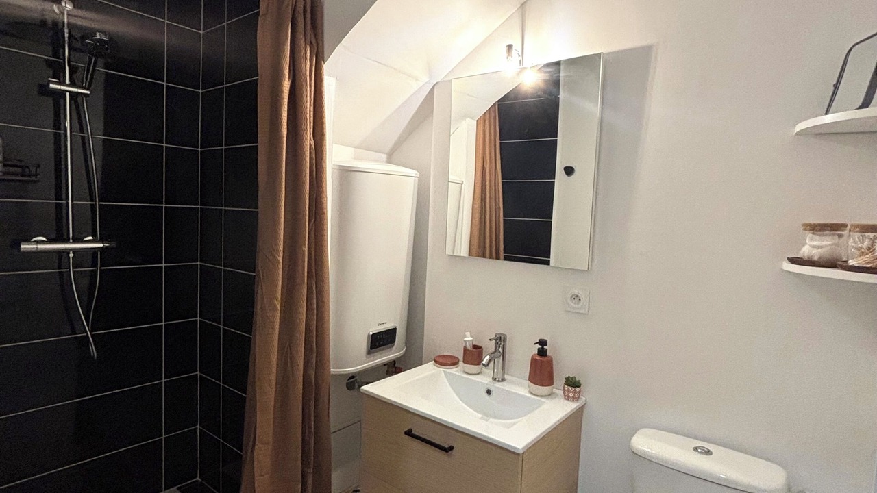 Photo of Bathroom in Faubourg