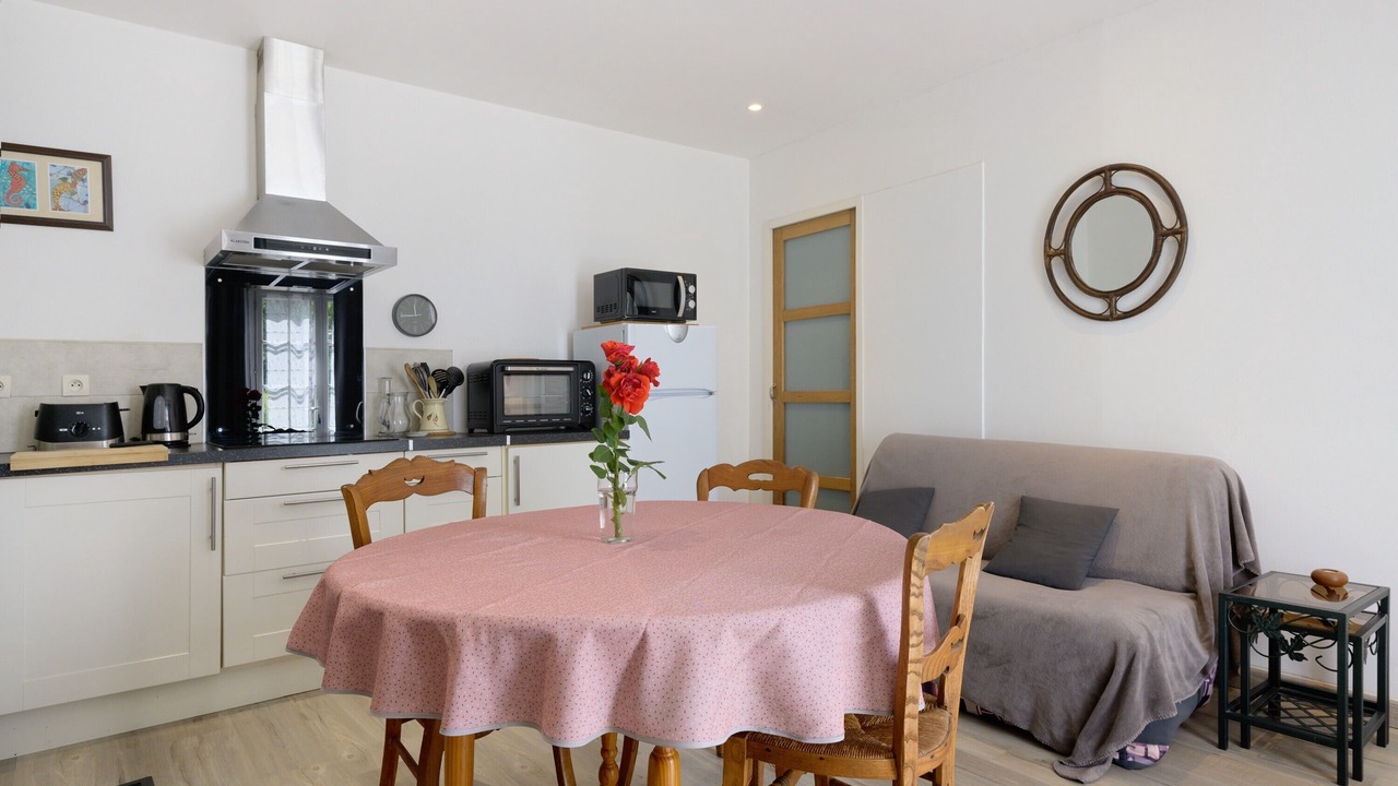 Photo of Others in Regades