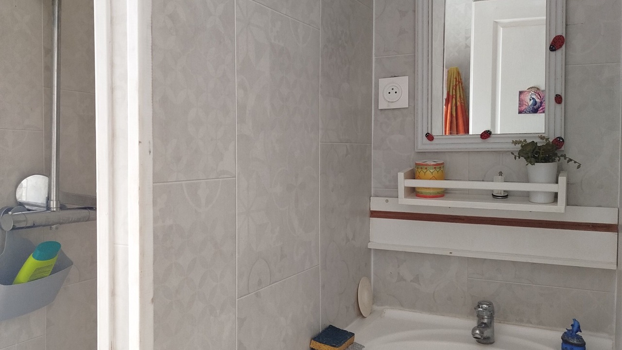Photo of Bathroom in Quillan