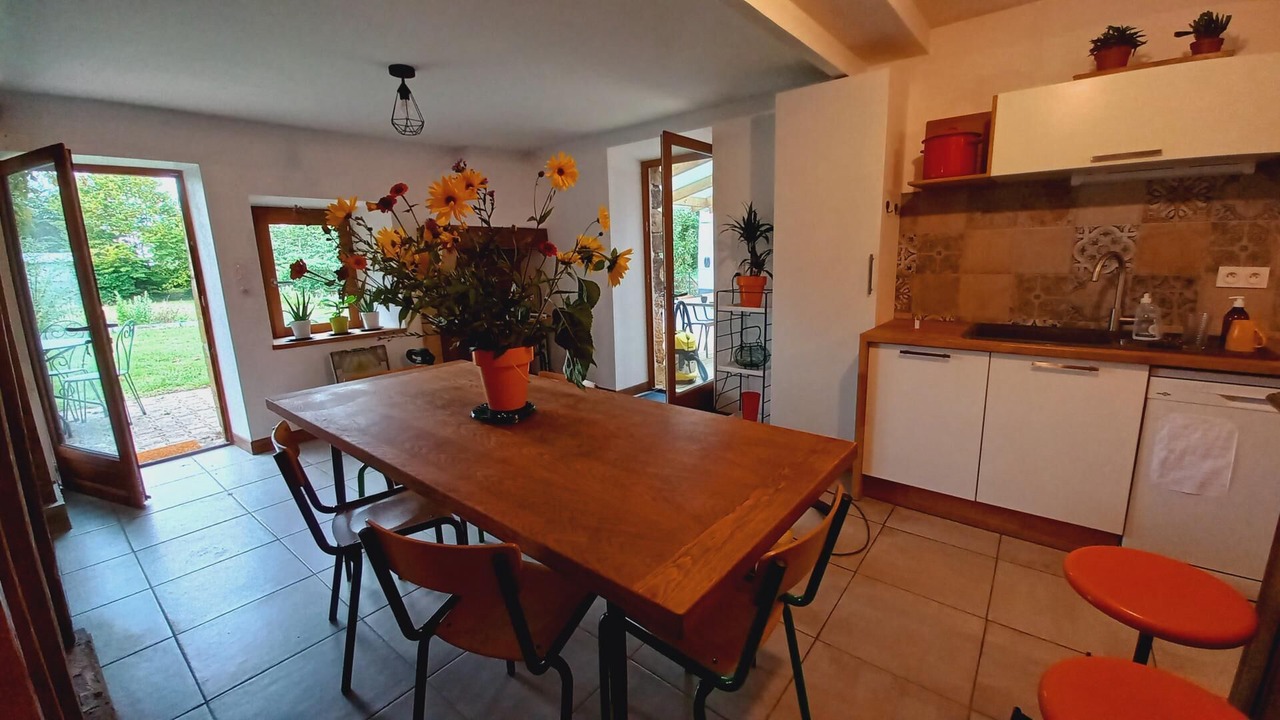 Photo of Kitchen in Singly