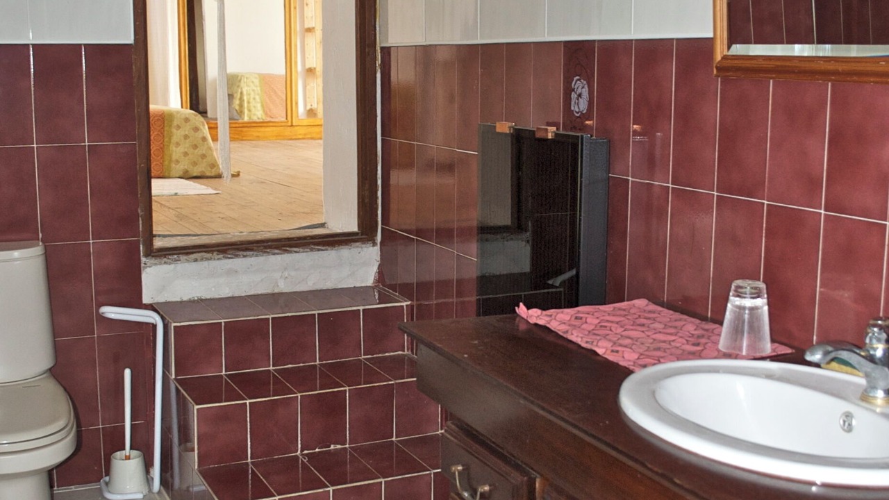 Photo of Bathroom in Bellegarde-du-Razes