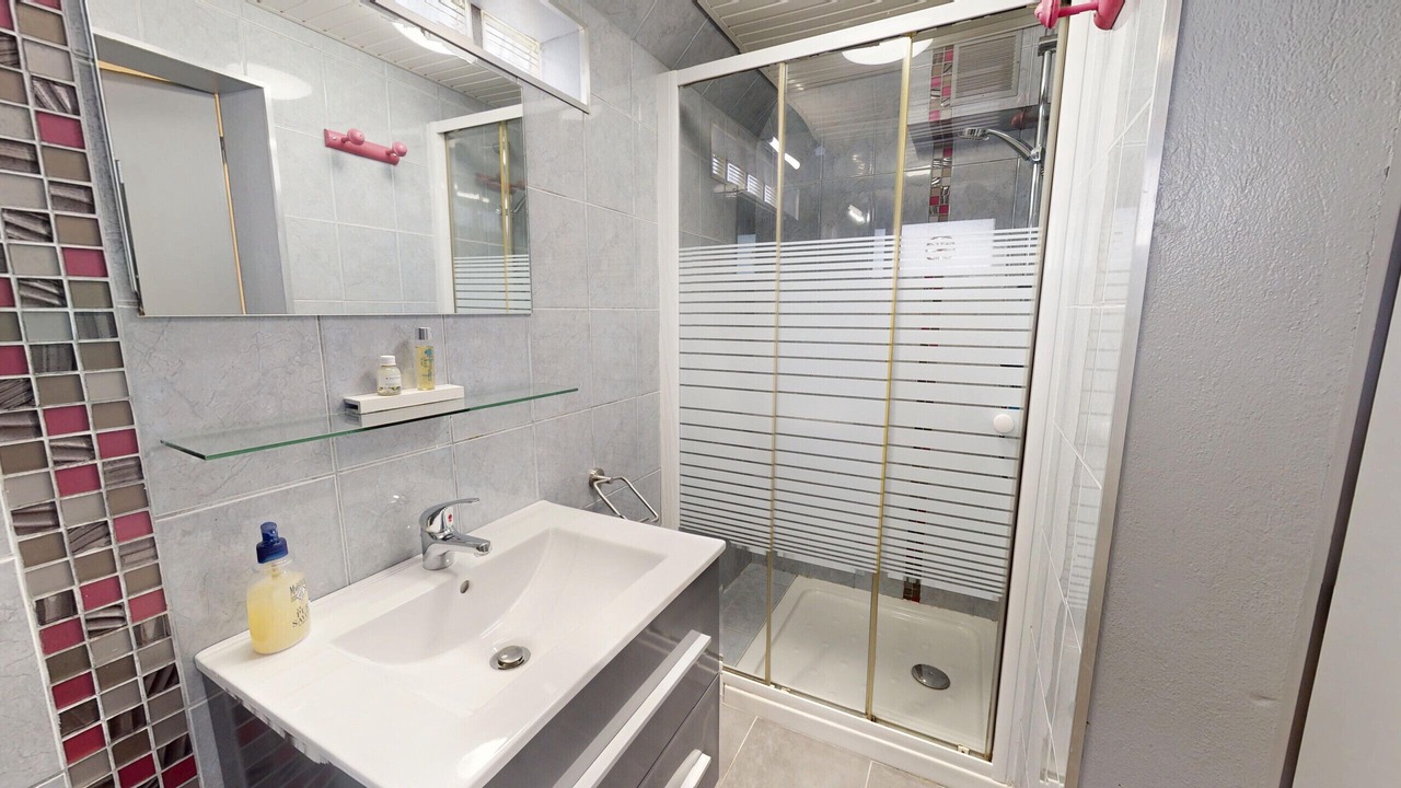 Photo of Bathroom in Fromentine