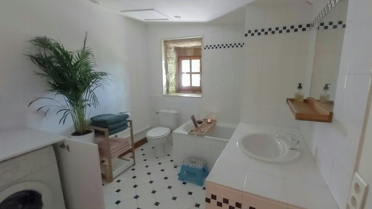 Photo of Bathroom in Saint-Hippolyte-du-Fort