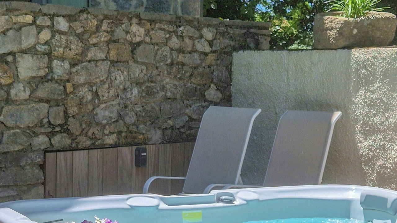 Photo of Patio Balcony in Saint-Hippolyte-du-Fort