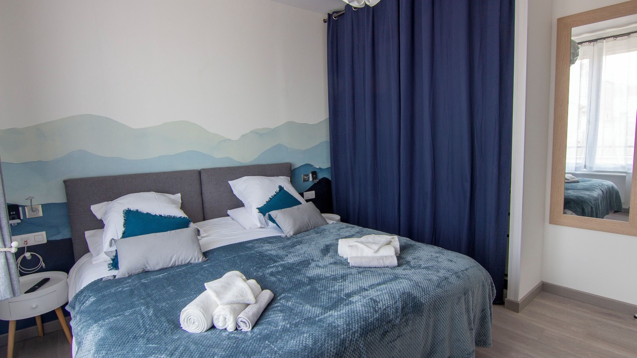 Photo of Bedroom in Chalons-en-Champagne